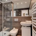 Apartment Cosmiques, Alpes Agency, Central Chamonix, Sleeps 4 Chamonix
