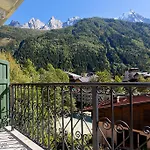 Apartament Apartment Cosmiques, Alpes Agency, Central Chamonix, Sleeps 4