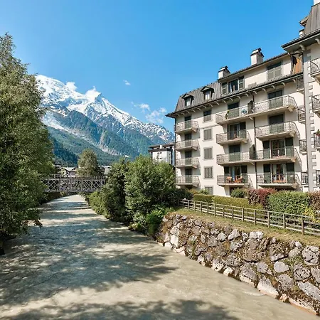 Apartment Cosmiques, Alpes Agency, Central Chamonix, Sleeps 4 Chamonix