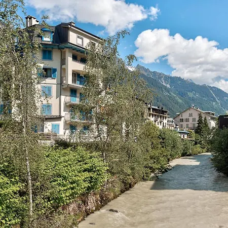 Apartment Cosmiques, Alpes Agency, Central Chamonix, Sleeps 4 Apartamento