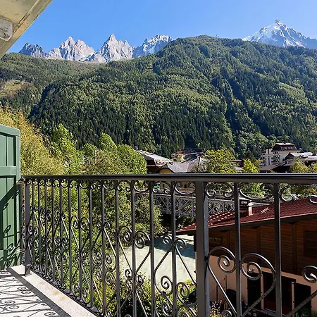 Apartment Cosmiques, Alpes Agency, Chamonix, Sleeps 4