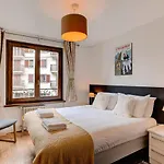 Apartment Cosmiques, Alpes Agency, Central Chamonix, Sleeps 4 Chamonix